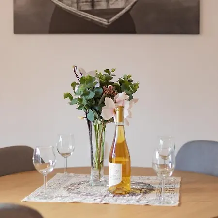 Apartament Józefińska With Balcony Cracow By Renters Kraków